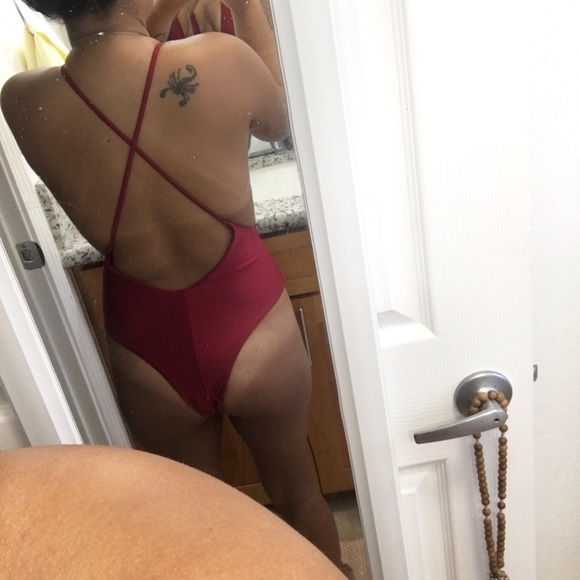 high cut cheeky one piece swimsuit - Picture 4 of 4